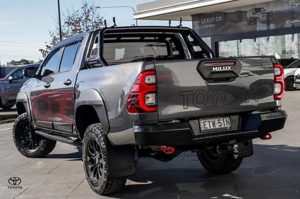 2022 Toyota HILUX Rugged X image 2