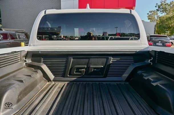 2023 Toyota HILUX GR-S image 10
