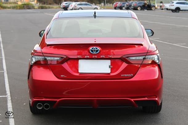 2023 Toyota Camry Hybrid SL image 10