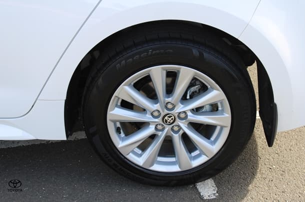 2024 Toyota Corolla Hatch Hybrid Ascent Sport image 16