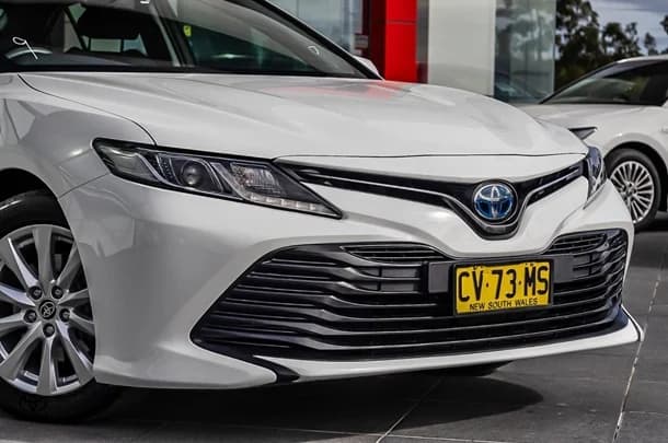 2019 Toyota CAMRY HYBRID Ascent image 13