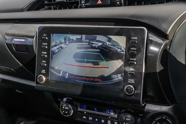 2024 Toyota HILUX SR image 20