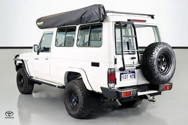 2022 Toyota LANDCRUISER MILITARY WorkMate image 6