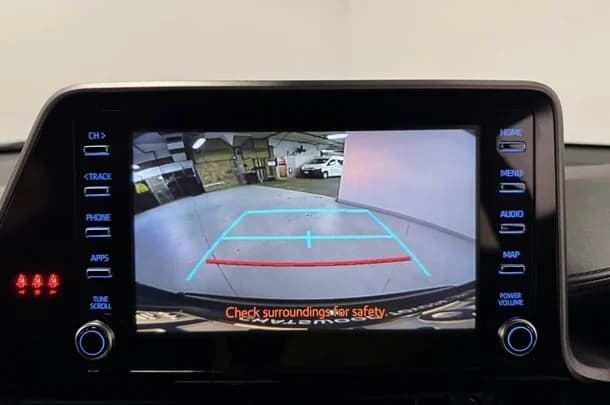 2023 Toyota C-HR GXL AWD image 17