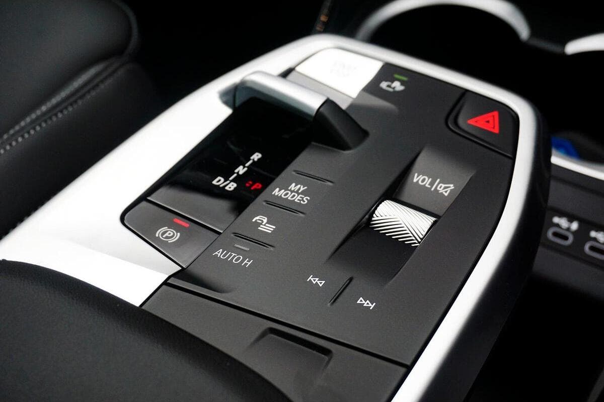 2024 BMW iX1 eDrive20 xLine U11 Auto image 12