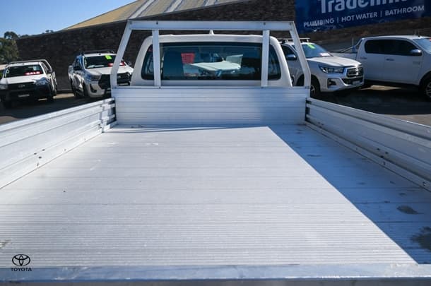 2021 Toyota HILUX Workmate image 23