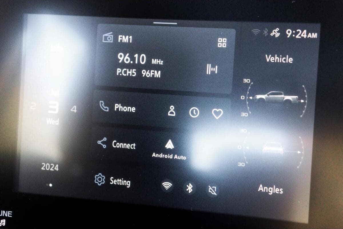 2025 Isuzu D-MAX SX High Ride Auto 4x2 MY24 image 13