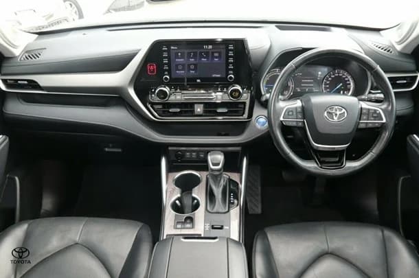 2022 Toyota Kluger Hybrid AWD GRANDE image 5