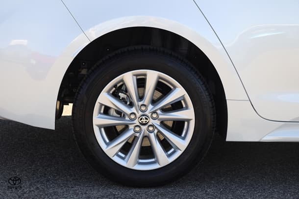 2024 Toyota Corolla Sedan Hybrid Ascent Sport image 11