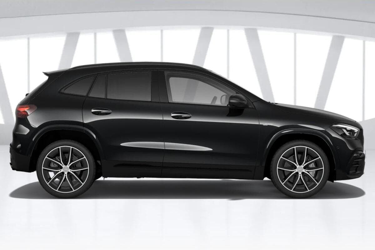 2024 Mercedes-Benz GLA-Class GLA35 AMG Auto 4MATIC image 3