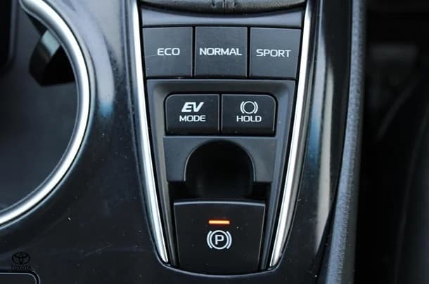 2019 Toyota Camry Hybrid SL image 22