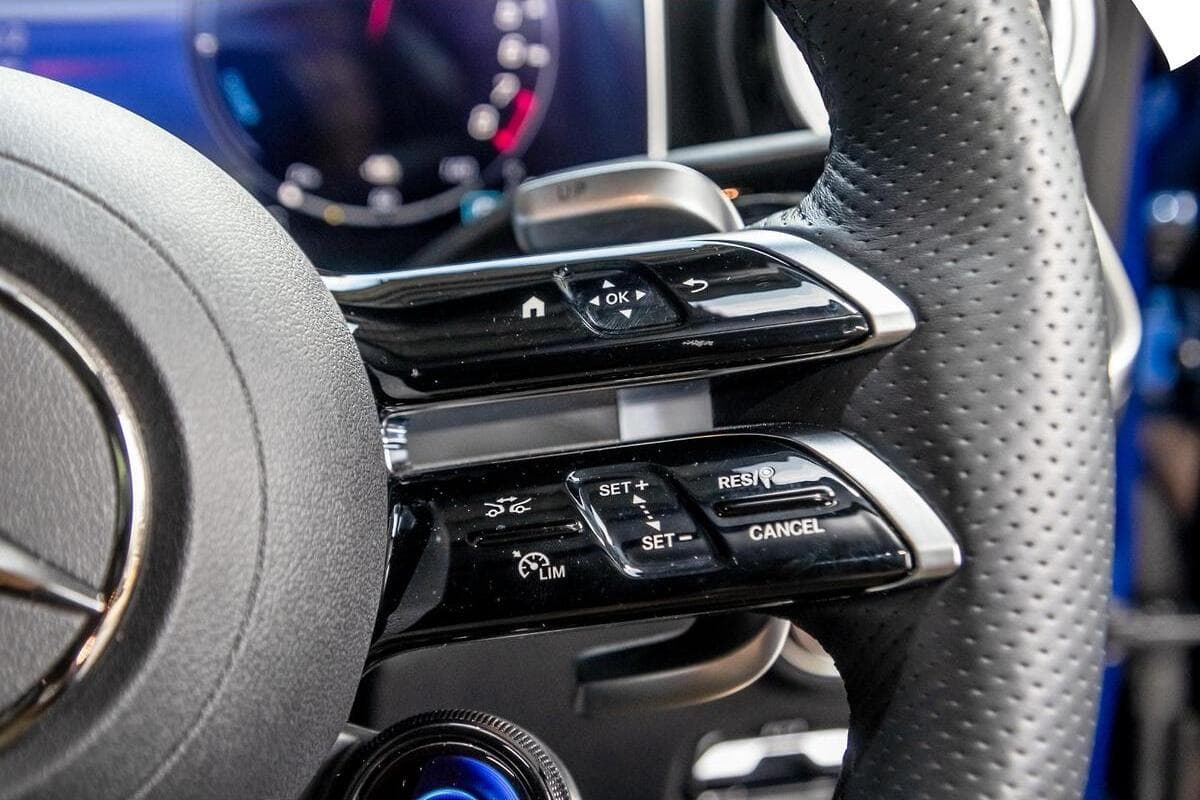 2024 Mercedes-Benz C-Class C63 AMG S E Performance Auto 4MATIC+ image 12