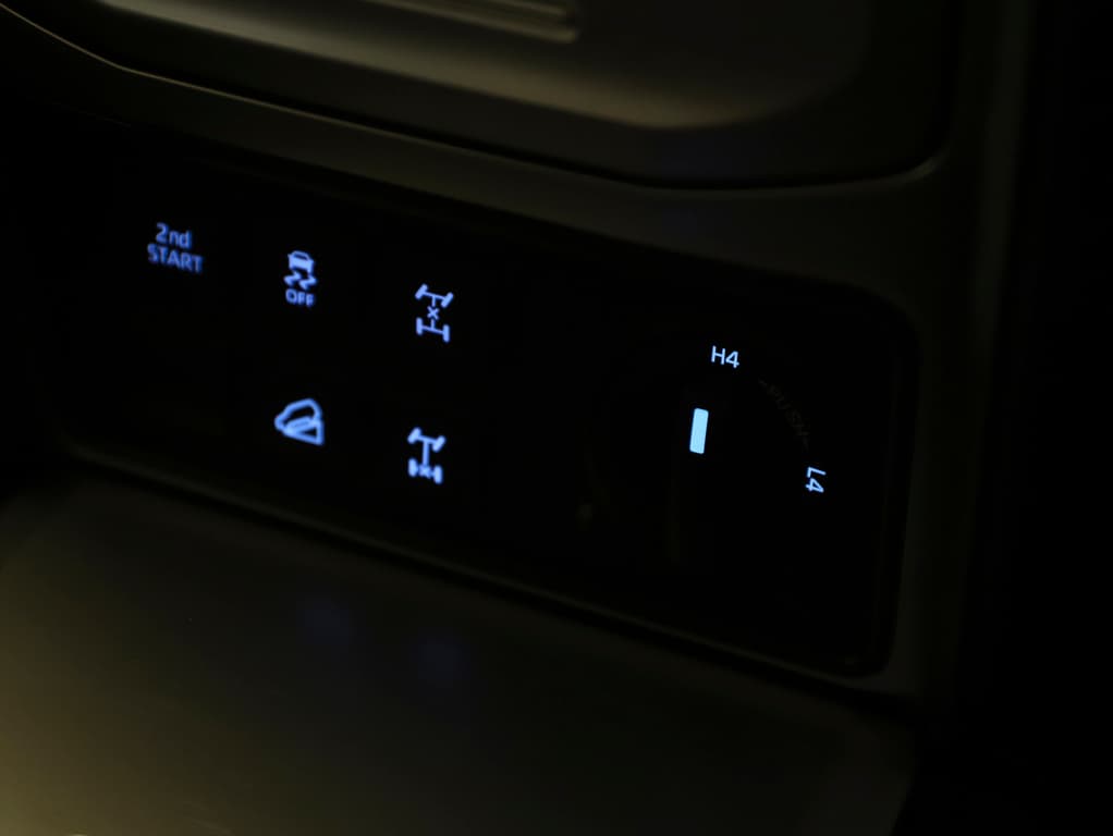 2021 Toyota Prado GXL image 15