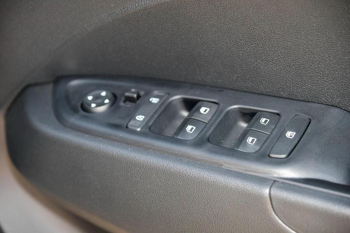 2024 Hyundai Venue Manual MY24 image 18