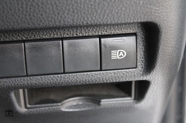 2023 Toyota RAV4 Hybrid GX AWD image 28