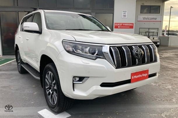 2021 Toyota Prado VX image 3