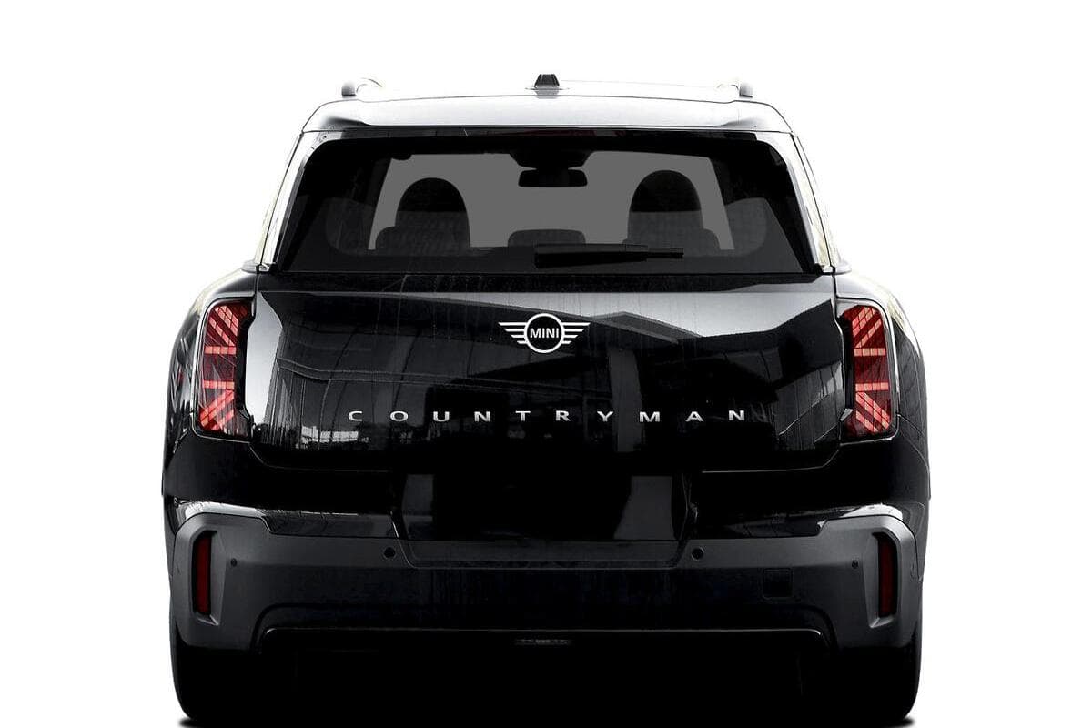 2024 MINI Countryman C Classic Auto image 3