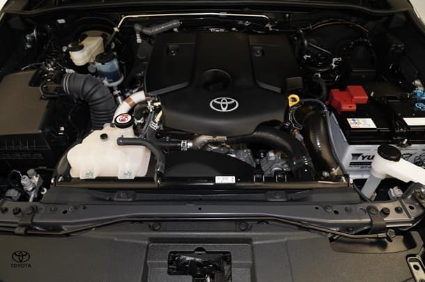 2024 Toyota Hilux 4x4 SR5 image 23