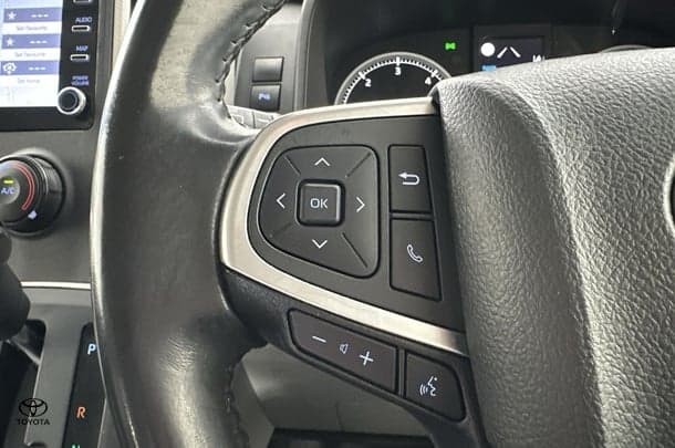 2021 Toyota Hiace LWB image 21