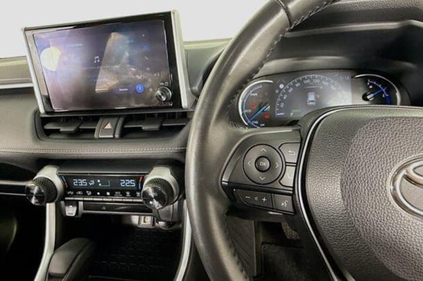2023 Toyota Rav4 Hybrid GX image 19