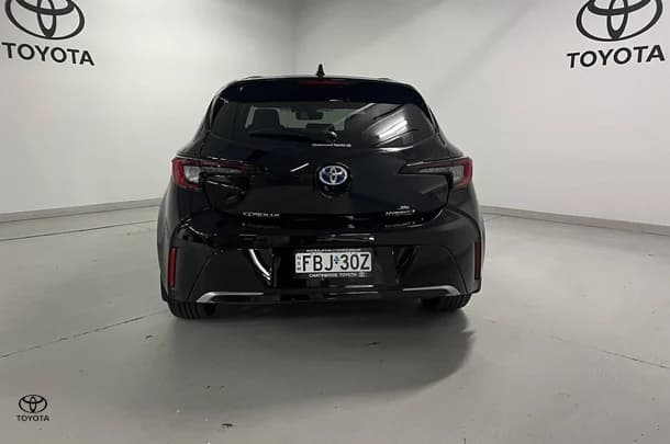 2023 Toyota Corolla ZR image 6