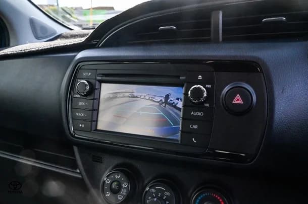 2018 Toyota Yaris ASCENT image 11