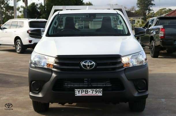 2024 Toyota Hilux 4x2 Workmate image 17