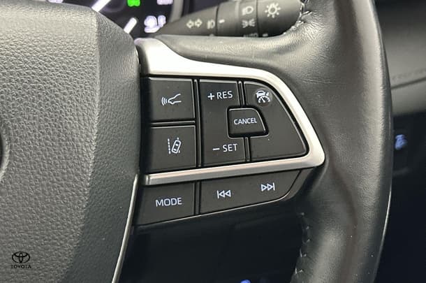 2021 Toyota Kluger AWD GRANDE image 25