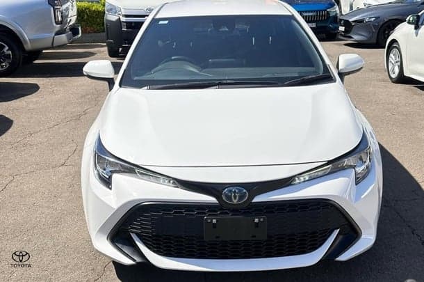 2022 Toyota Corolla Hatch Hybrid Ascent Sport image 4