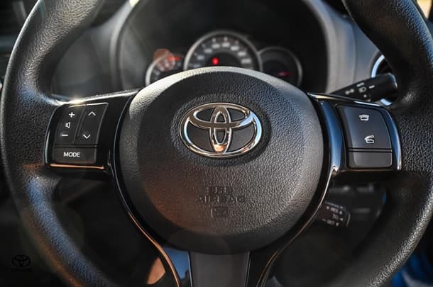 2019 Toyota Yaris ASCENT image 14