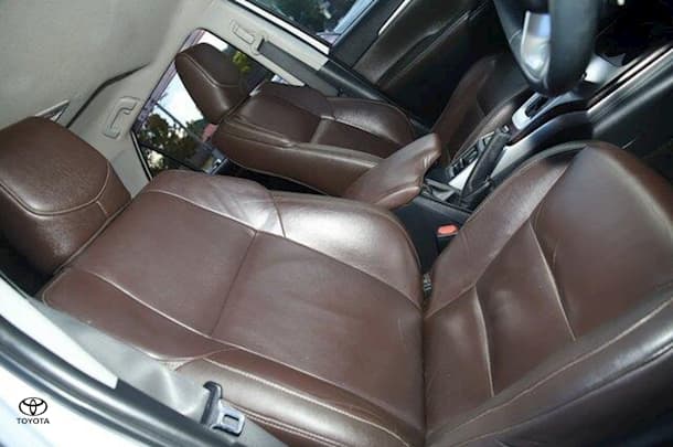 2015 Toyota Fortuner Crusade image 10
