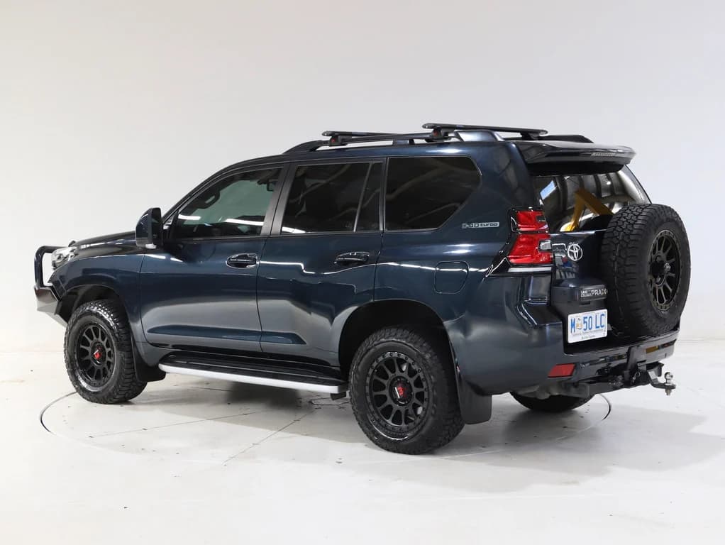 2017 Toyota Prado Kakadu image 5