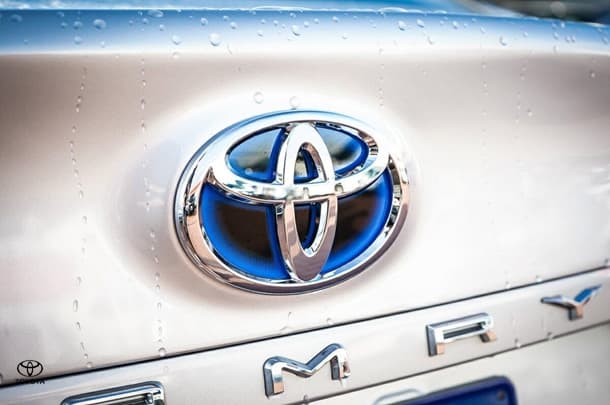 2019 Toyota Camry Hybrid Ascent image 10