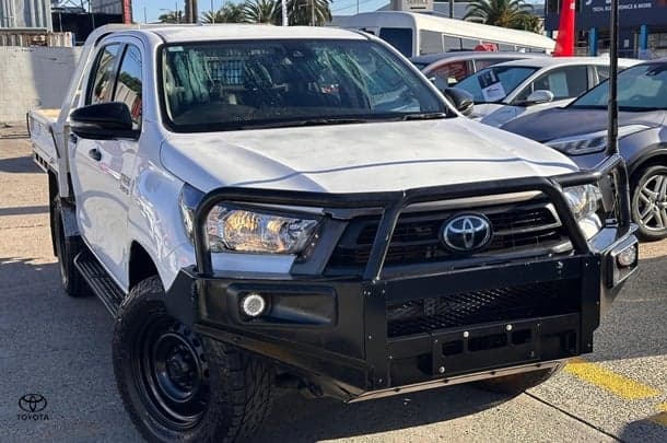 2022 Toyota HiLux 4x4 SR image 1