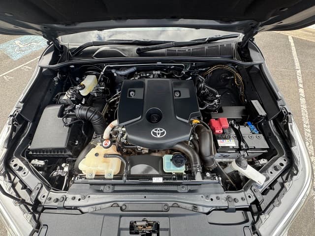 2022 Toyota Hilux SR5 image 10