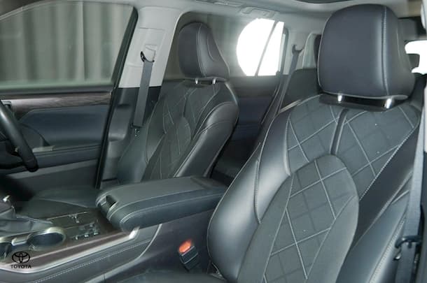 2023 Toyota Kluger Hybrid GRANDE image 21