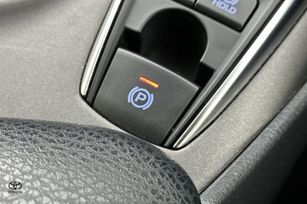 2023 Toyota Camry Hybrid Ascent image 27