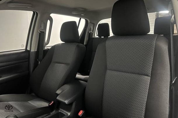 2024 Toyota Hilux Workmate image 15