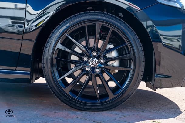2023 TOYOTA Camry Hybrid SX image 30