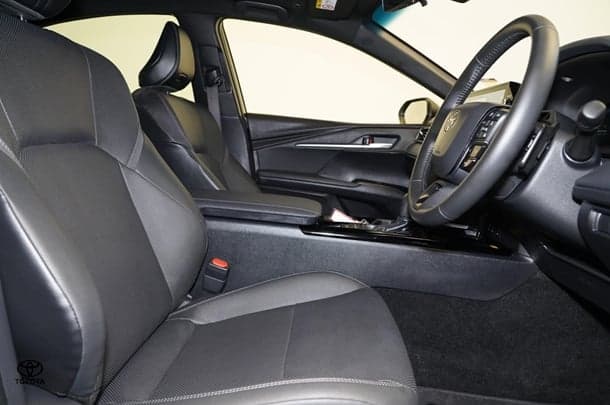 2024 Toyota Camry Hybrid SL image 16