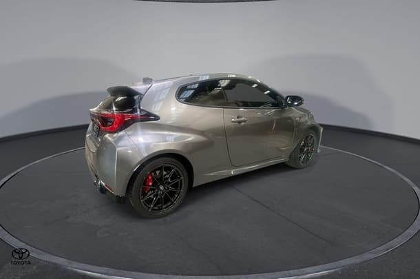 2025 Toyota GR Yaris GTS image 8