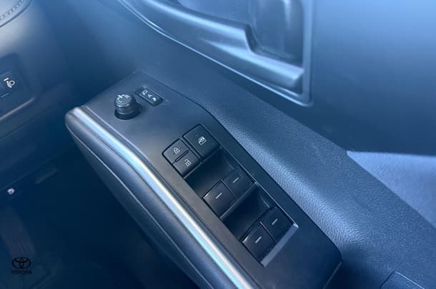 2024 Toyota Kluger Hybrid GX AWD image 18