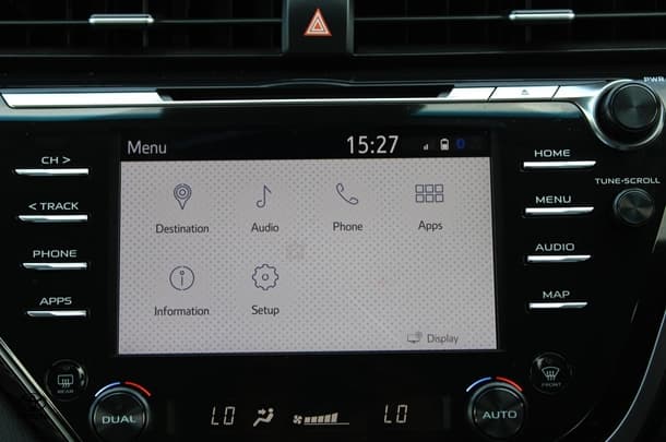 2019 Toyota Camry Hybrid SL image 26