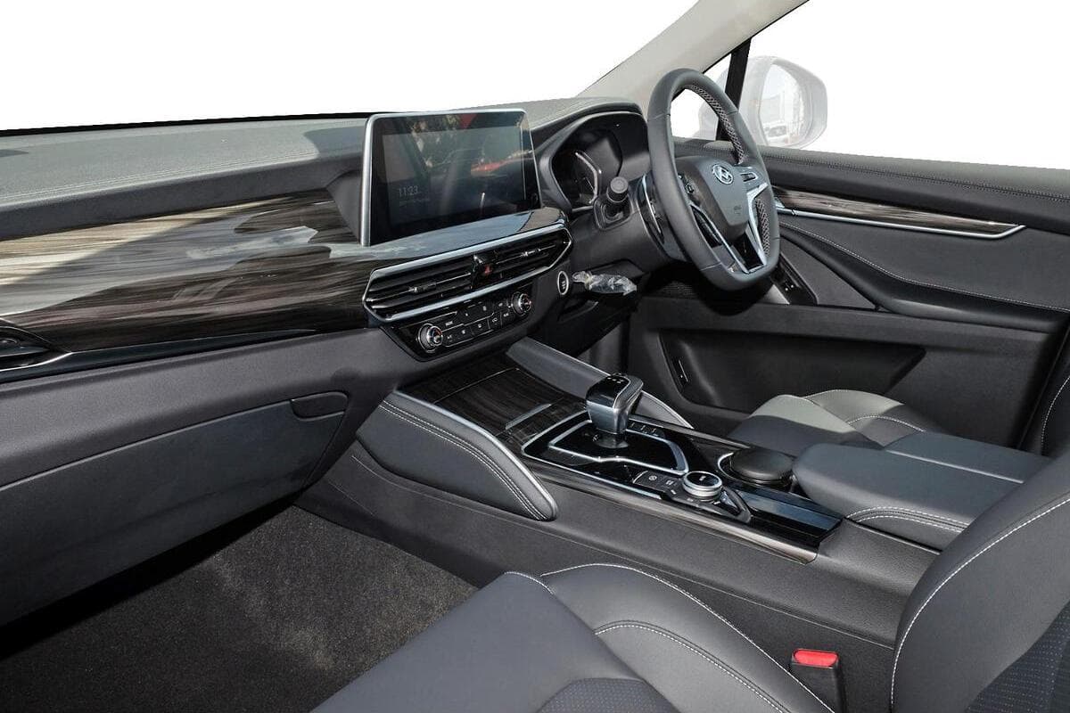 2024 LDV D90 Executive Auto 4x4 image 7