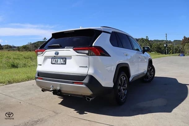 2023 Toyota RAV4 Hybrid GXL AWD image 6