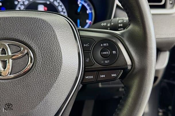 2023 Toyota Rav4 Hybrid GX image 18