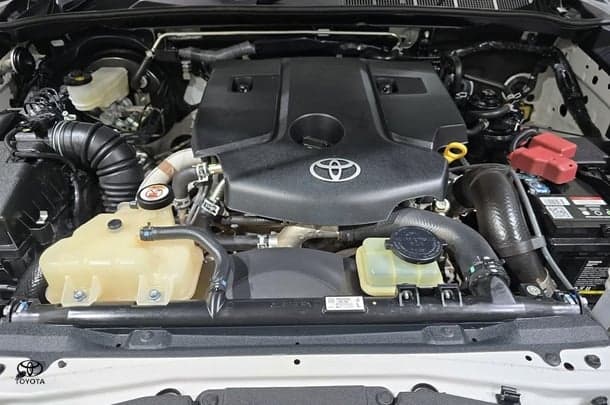 2022 Toyota Hilux SR5 image 11