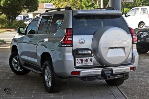 2019 Toyota Prado GXL image 4