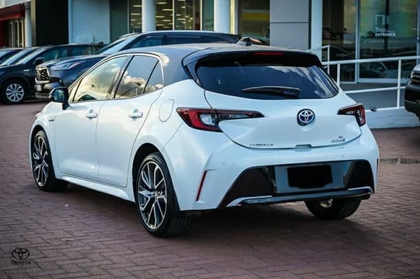 2023 Toyota Corolla Hatch Hybrid ZR image 6