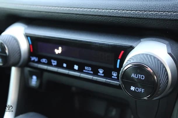 2020 Toyota RAV4 Hybrid GX-2WD image 36